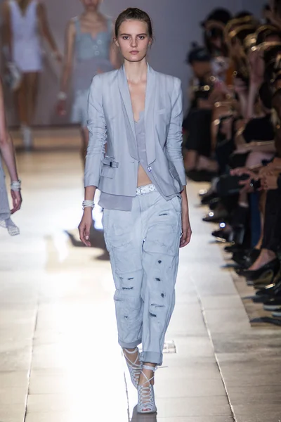 Look 7